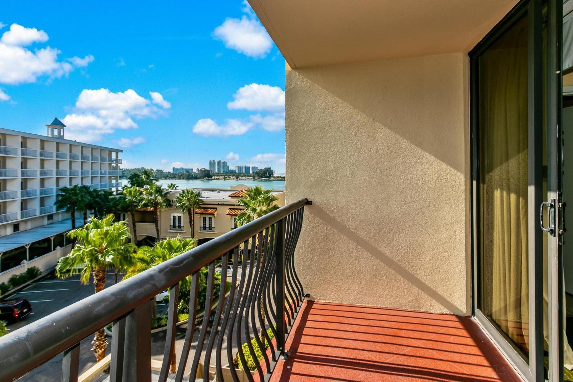 Holiday Inn & Suites Clearwater Beach By Ihg Esterno foto